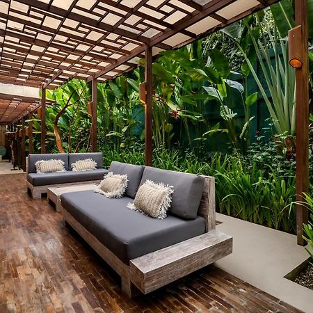 Lautan Kupu - Kupu Villas กูตา ภายนอก รูปภาพ