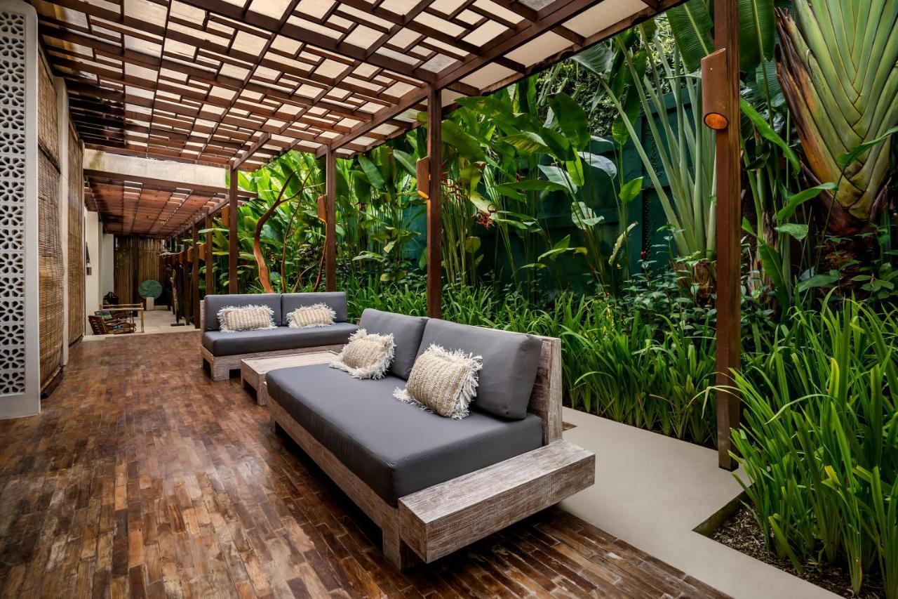 Lautan Kupu - Kupu Villas กูตา ภายนอก รูปภาพ